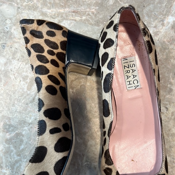 Isaac Mizrahi leopard print pumps - Picture 3 of 3